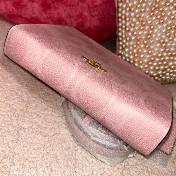 NEW Coach Slim Crossbody Bag in Powder Pink/LM - Picture 4 of 10